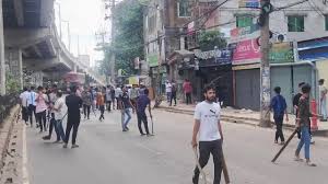 ছাত্রলীগের সঙ্গে চট্টগ্রামে আন্দোলনকারীদের সংঘর্ষ, নিহত ২