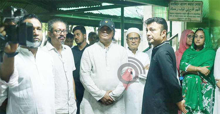 চিরনিদ্রায় শাফিন, হাসপাতলে বড় ছেলে