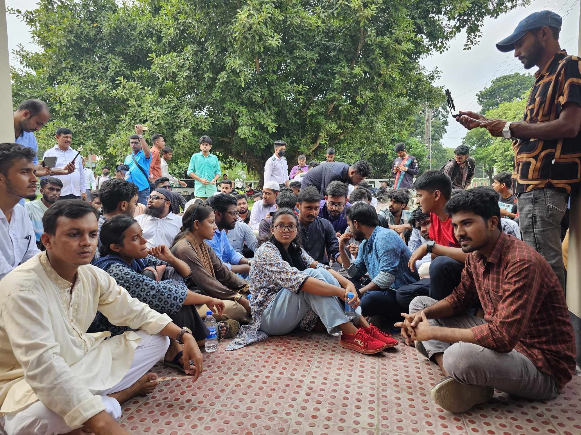 Tangail UNO withdrawn in the face of anti-discrimination students