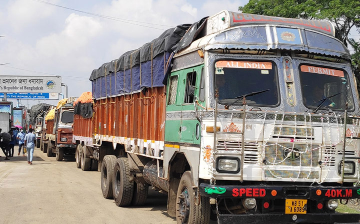 Import and export will be closed in Benapole for four consecutive days during Durga Puja