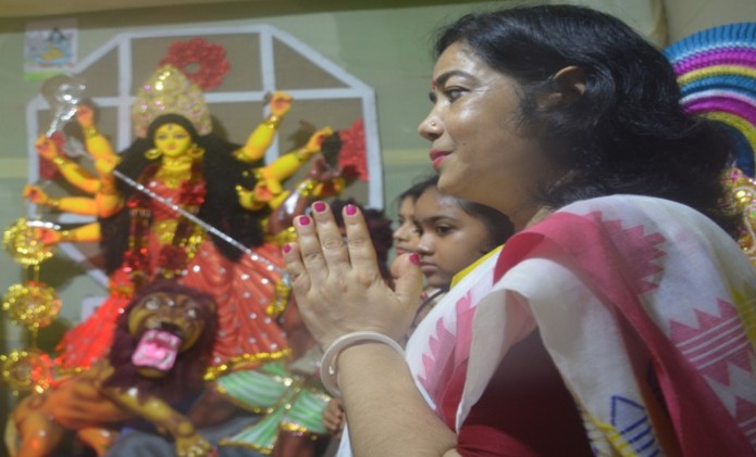 বেনাপোলে পাটবাড়ী দুর্গোৎসবের আজ মহা সপ্তমী
