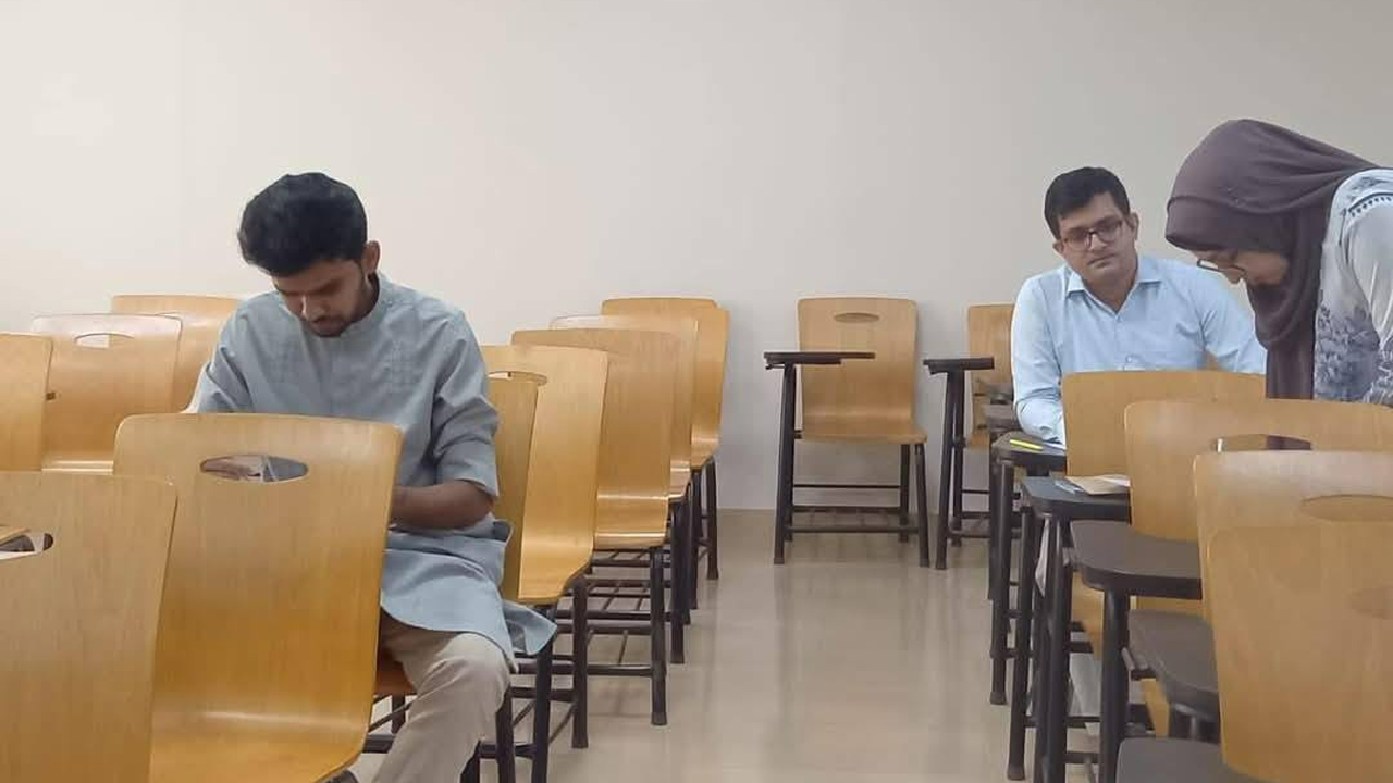 advisor Asif takes admission test at North South University