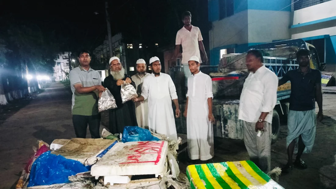 সুবর্ণচরে জব্দ ৩০ মণ জাটকা এতিমখানায় বিতরণ