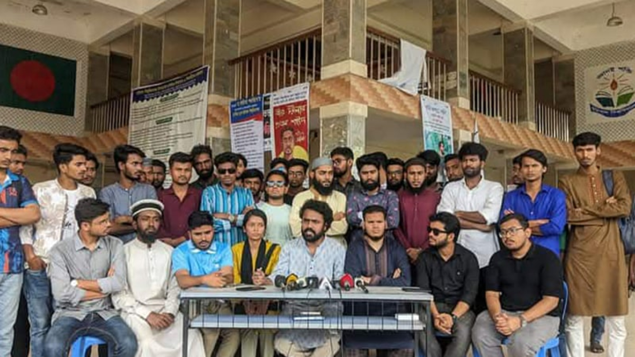 এবার দক্ষিণবঙ্গ শাটডাউনের হুঁশিয়ারি শিক্ষার্থীদের!