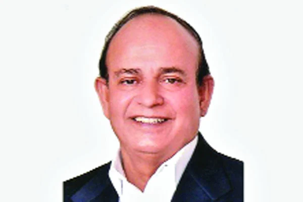 সিঙ্গাপুরগামী ফ্লাইটে উঠতে বাধা, বিমানবন্দর থেকে ফেরত আনোয়ার হোসেন মঞ্জু