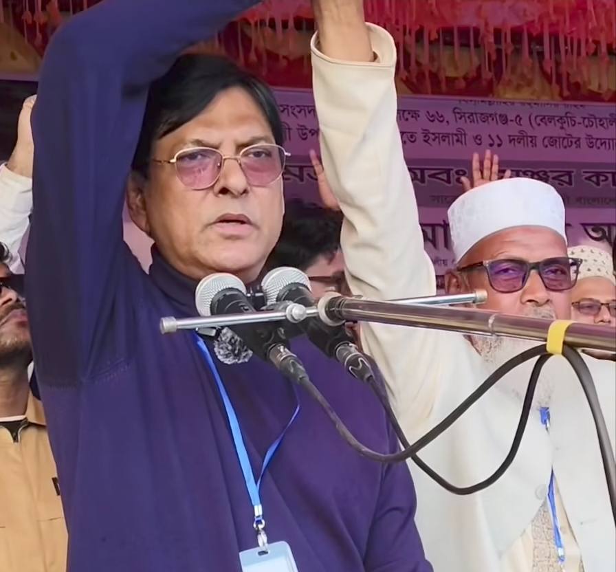 চৌহালীতে দাঁড়ি পাল্লার পক্ষে ভোট চাইলেন সাবেক প্রতিমন্ত্রী মেজর (অবঃ) মুন্জুর কাদের