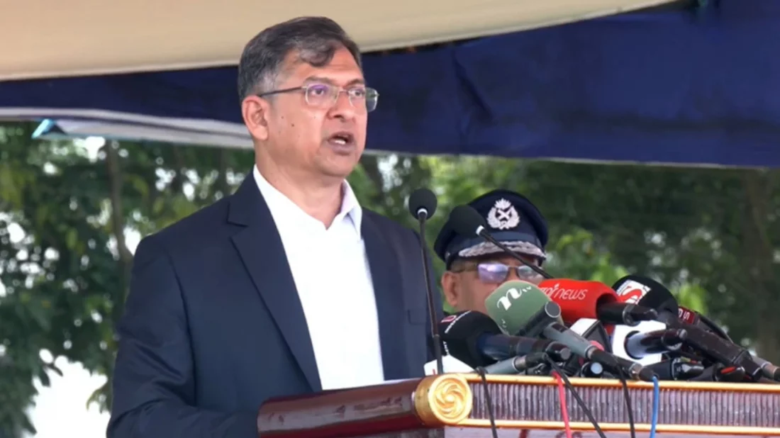 বর্তমান পোশাকে সন্তুষ্ট নয় পুলিশ সদস্যরা: স্বরাষ্ট্রমন্ত্রী সালাহউদ্দিন আহমদ