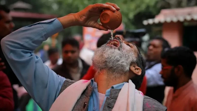 Consuming &lsquo;Panchagavya&rsquo; mandatory for entry into Gangotri temple: New decision in controversy