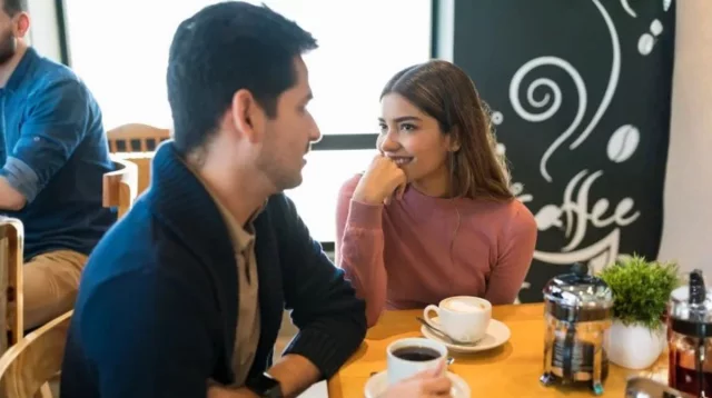 আধুনিক প্রতিশ্রুতিহীন সম্পর্কের ফাঁদ ‘ন্যানোশিপ’: মুহূর্তের সুখ, নাকি দীর্ঘমেয়াদি ক্ষতি?