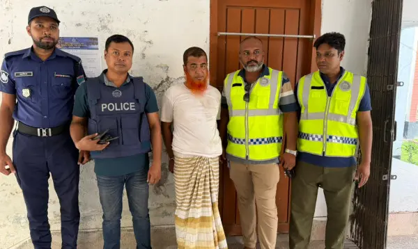Imam arrested for sexually harassing children by offering chocolate in Narail