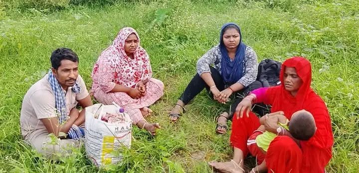 বড়বাড়ি সীমান্তে পুশইন হওয়া ১০ জনকে ৭০ ঘণ্টা পর ফেরত নিল বিএসএফ