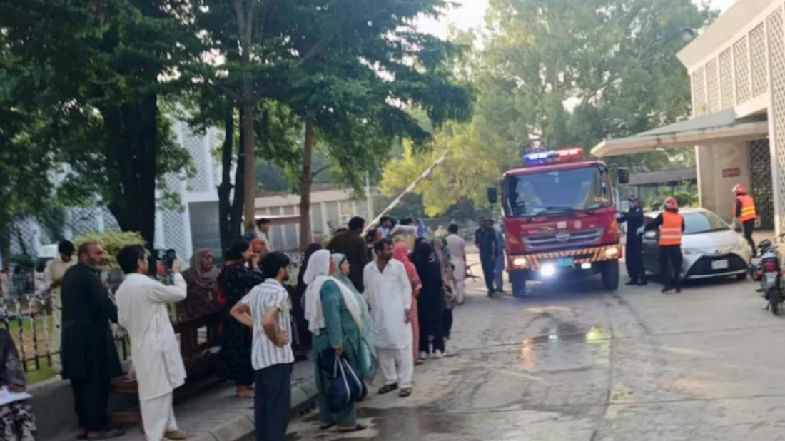 AC explosion in Pakistani hospital, 15 newborns die