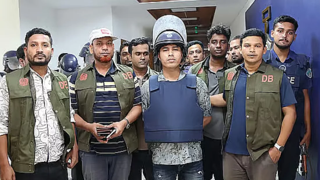 চাঁদাবাজি মামলায় চট্টগ্রামের শীর্ষ ‘সন্ত্রাসী’ ডেভিড ইমন পাঁচ দিনের রিমান্ডে