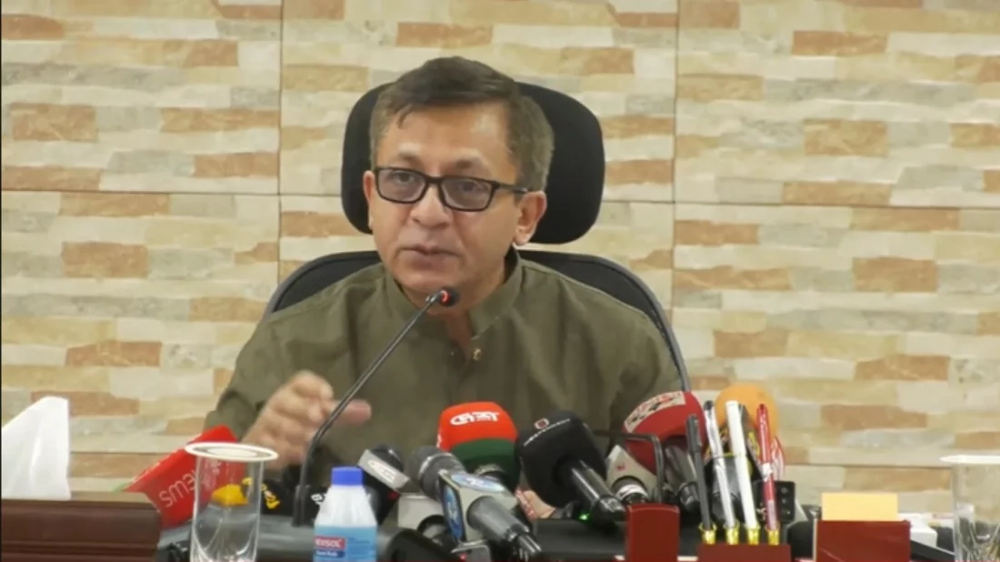 গ্যাস সংকট কাটাতে লাগতে পারে দুই বছর, অবকাঠামো নির্মাণের কথা জানালেন বাণিজ্যমন্ত্রী