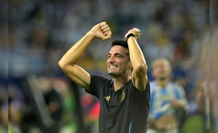 Scaloni to Remain at the Helm for Argentina; Contract Extended Through 2030 World Cup